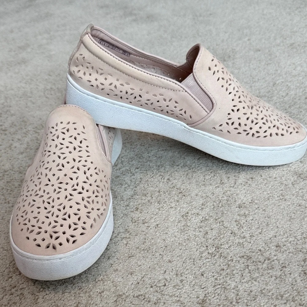 Vionic Women's Blush Perforated Slip-On Sneakers - Picture 4 of 4